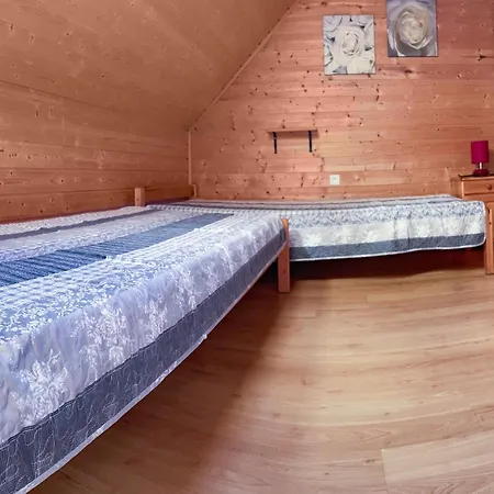 2 Bedroom Amazing In Apartment Bobolin